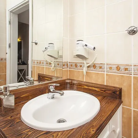 Ξενοδοχείο Kamer